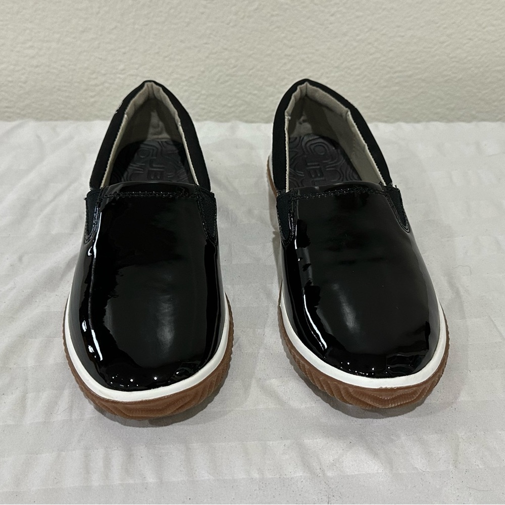 Musshoe patent flats